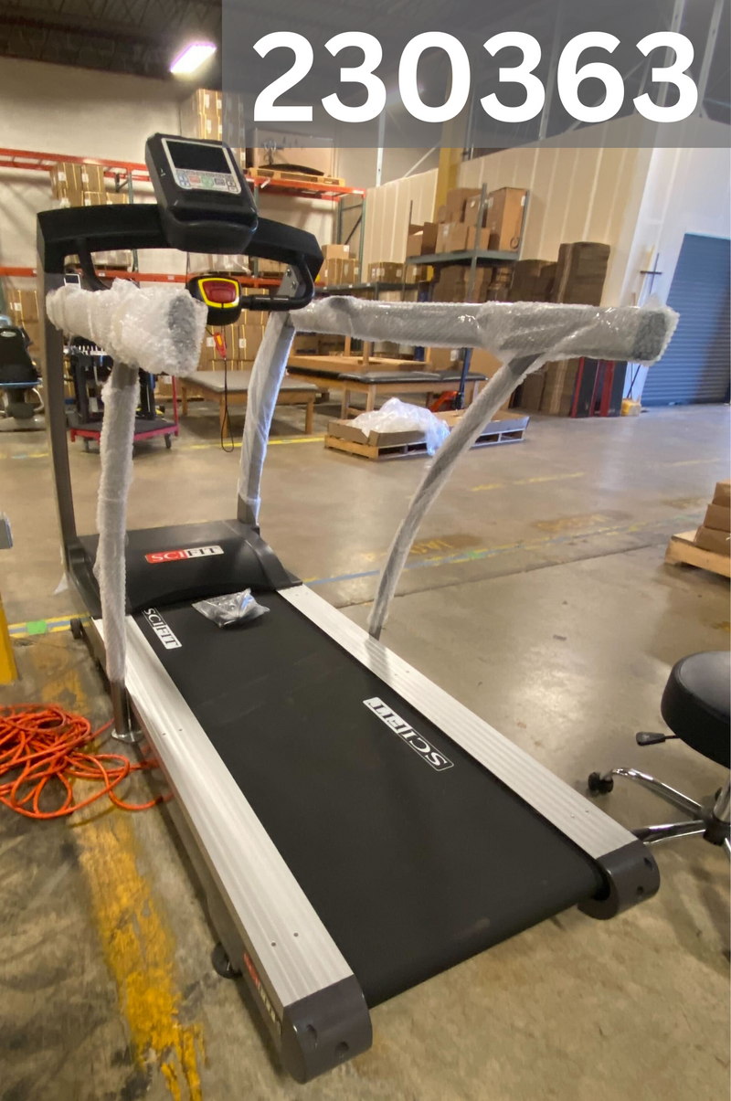 (CPO) SciFit AC5000 Commercial Treadmill w/ Medical Handrail Extensions